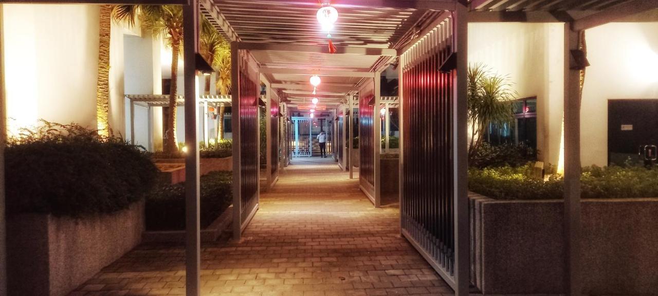 Luxe Suites At Skyloft Johor Bahru Exterior foto